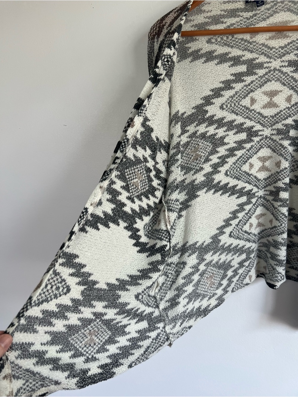 Freshman Aztec Pattern Cardigan - Picture 3 of 7